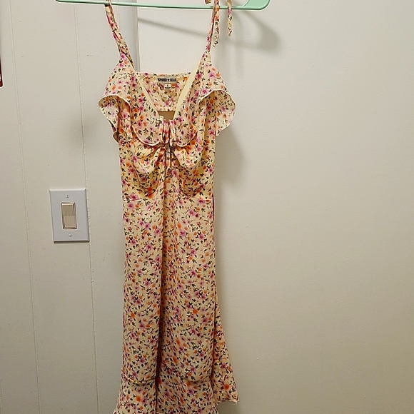 Inspired Hearts Dresses & Skirts - SEXY LITTLE DRESS...CUT OUT BACK SIZE S